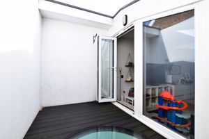 Photo 14- click for photo gallery